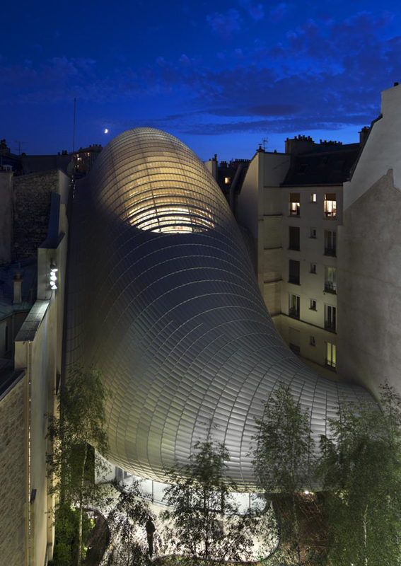 PatheFondation_Paris_bynight_external