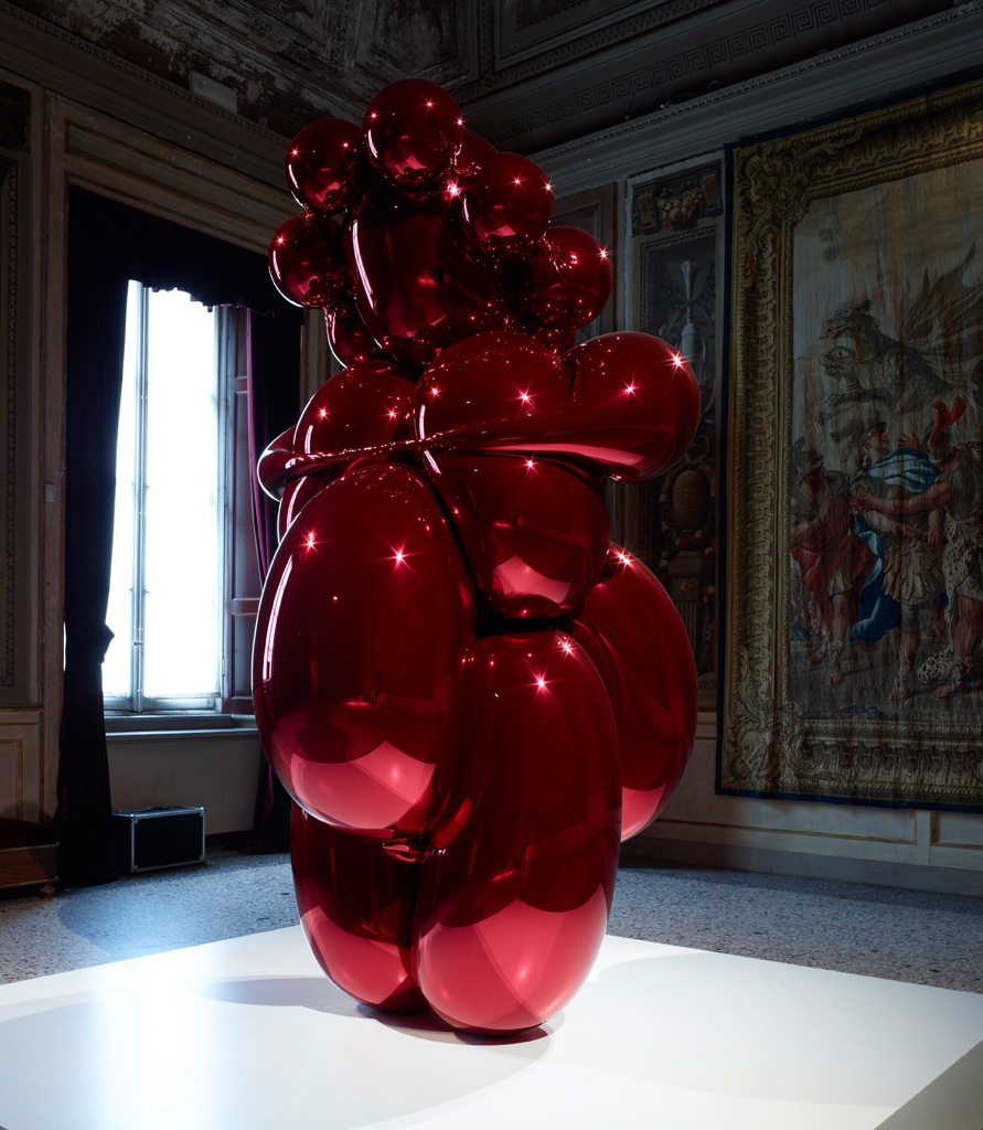 Koons the-great-mother-la-grande-madre-palazzo-reale-milan_12