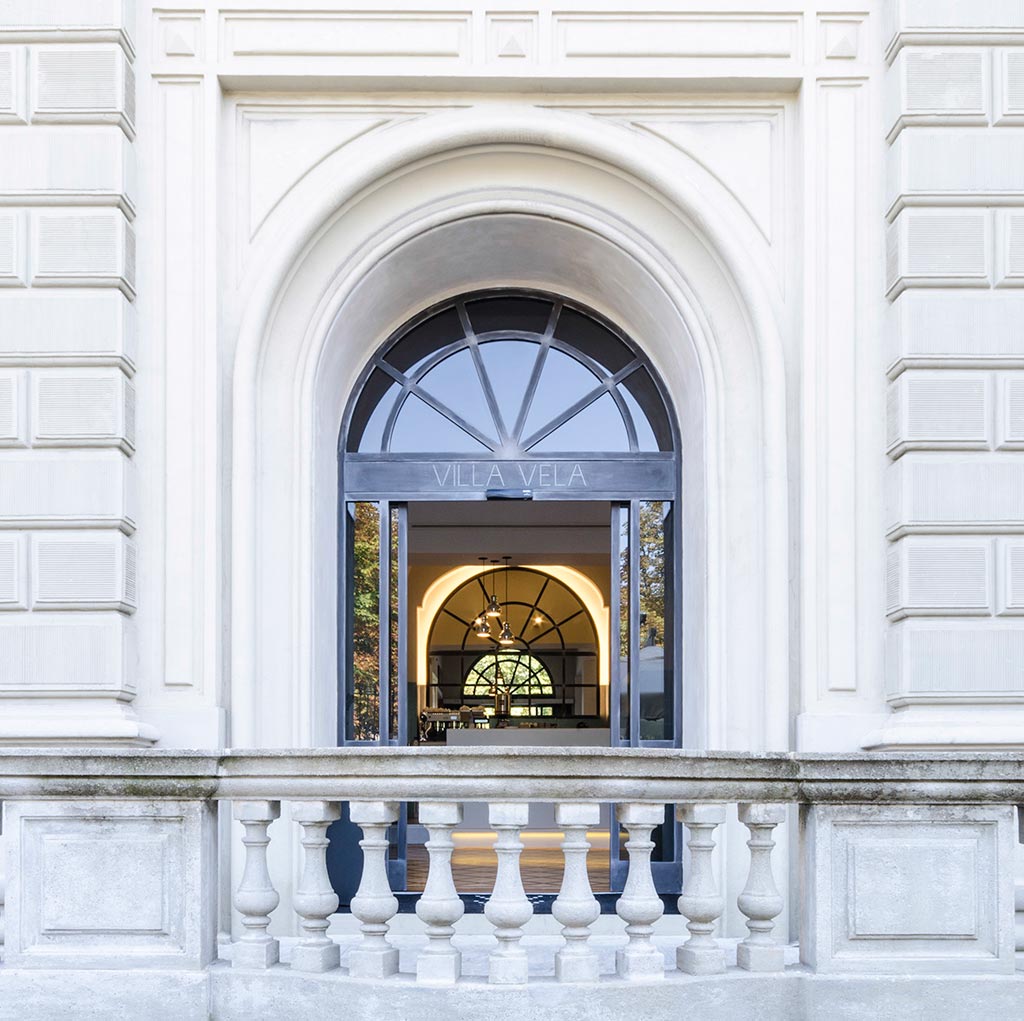 L’ingresso di Villa Vela, a Torino. Foto Elia Barbieri