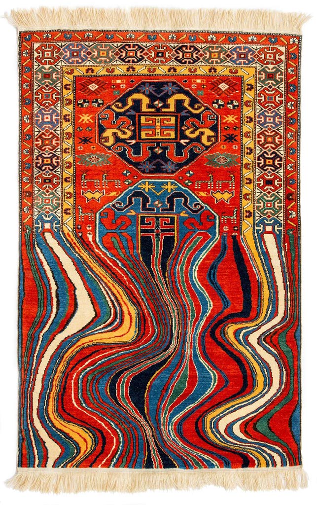 Nei tappeti, l’elemento da distorcere viene isolato e attraverso il disegno realizzato al computer acquisisce un connotato tridimensionale