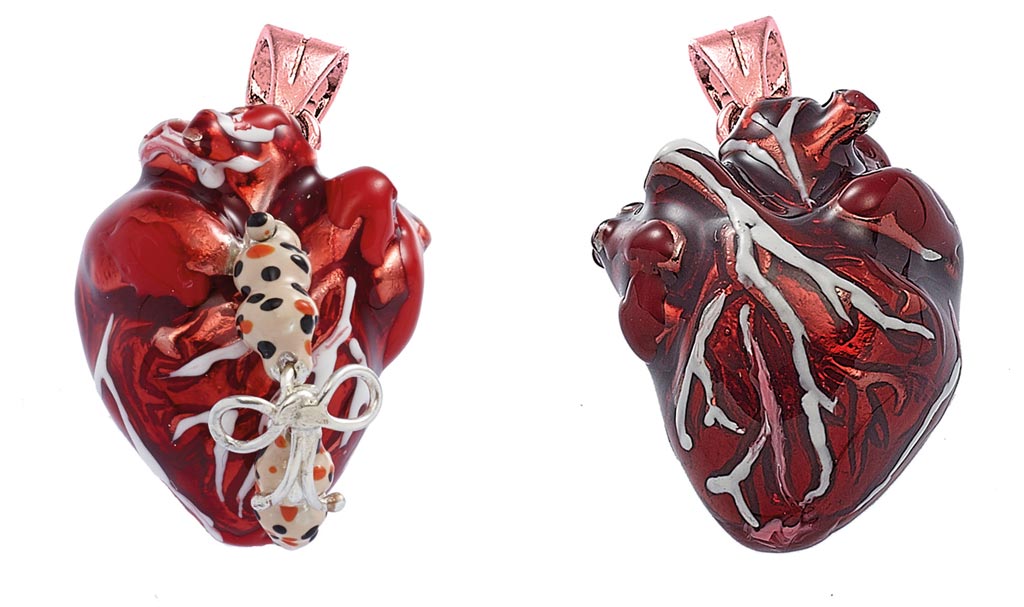 Female and fame Heart pendant