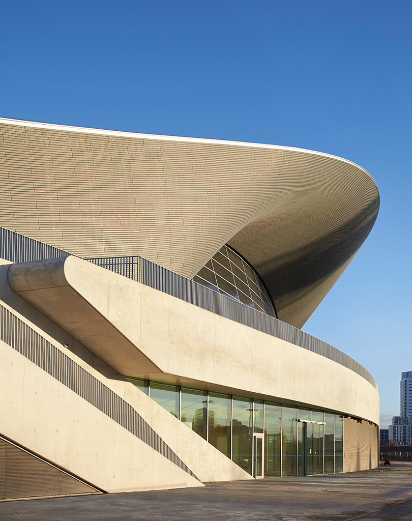 Zaha-Hadid-architectures-Aquatic-Center-London