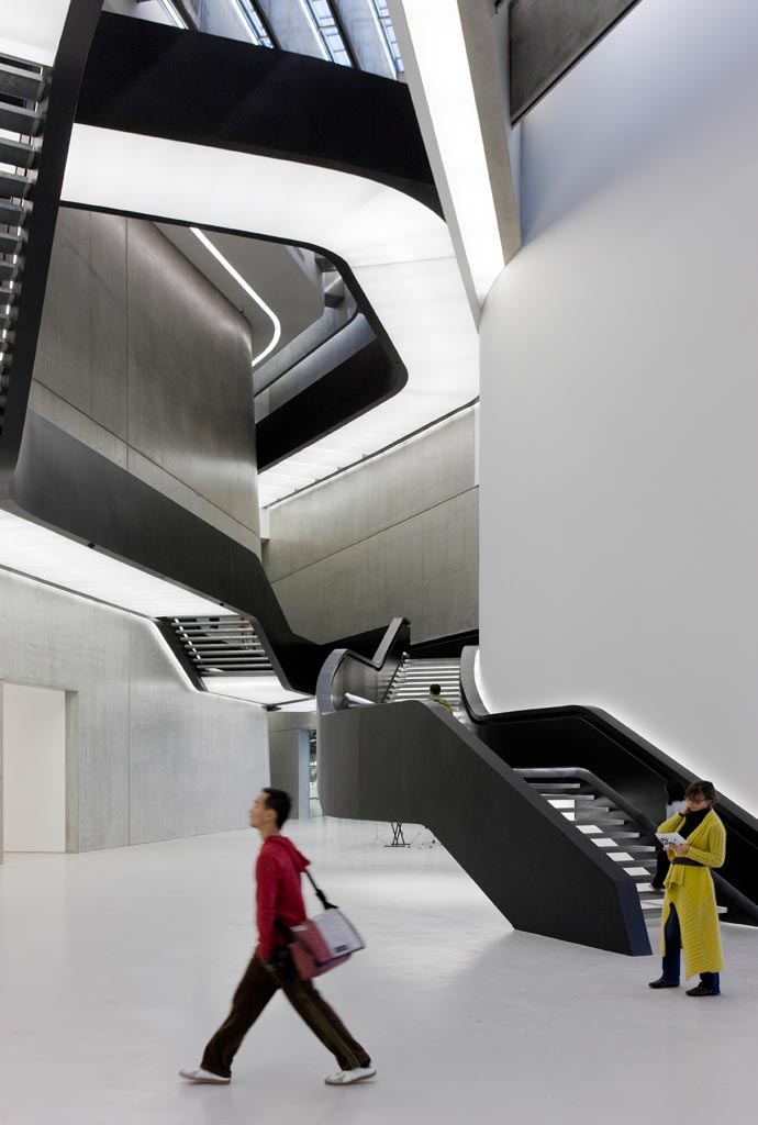 Zaha-Hadid-architectures_26